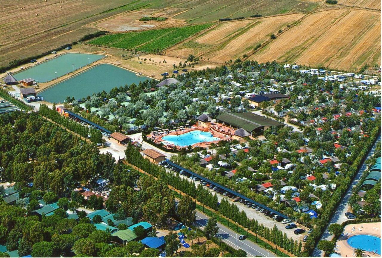 Happy Camp Mobile Homes In Camping Village Free Time مارينا دي بيبونا المظهر الخارجي الصورة
